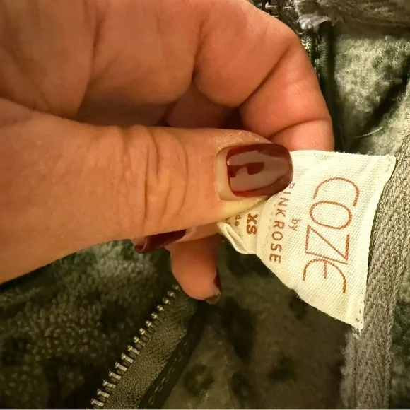 Pink Rose Cozy Fleece Jacket - Picture 3 of 3